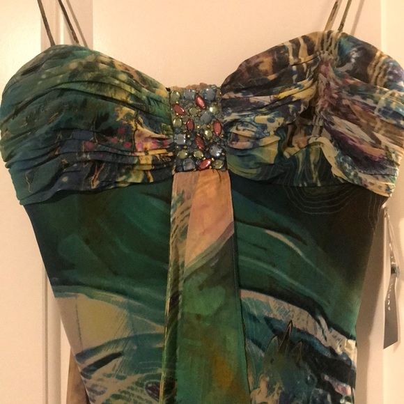 Printed chiffon bandeau halter dress with beads - Picture 2 of 3